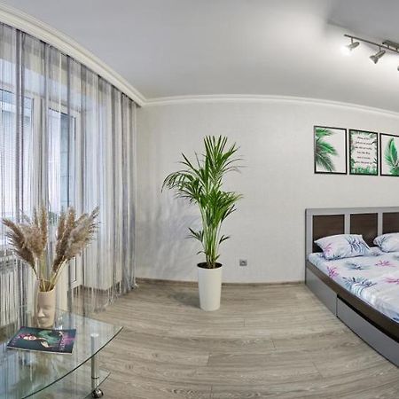 Babylon Apartments On Chornovola Rivne Dış mekan fotoğraf